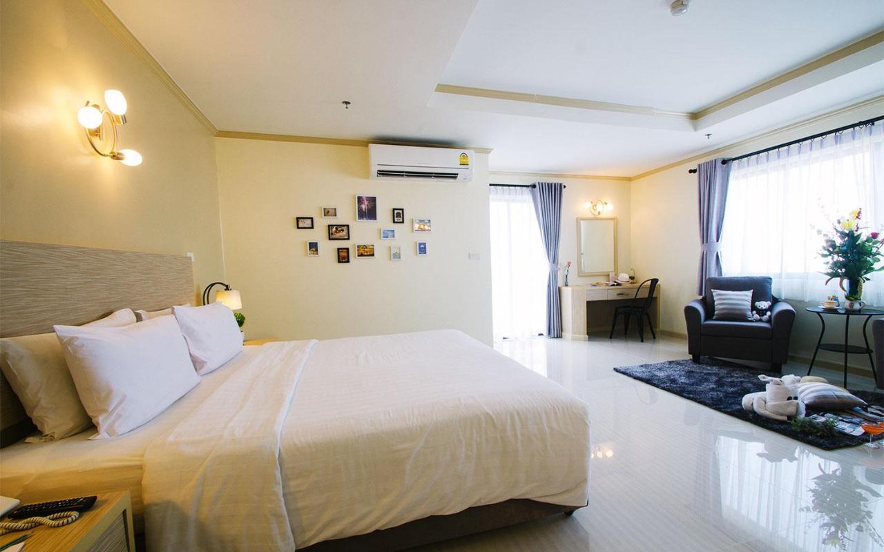 Thipurai City Hotel Hua Hin Bagian luar foto