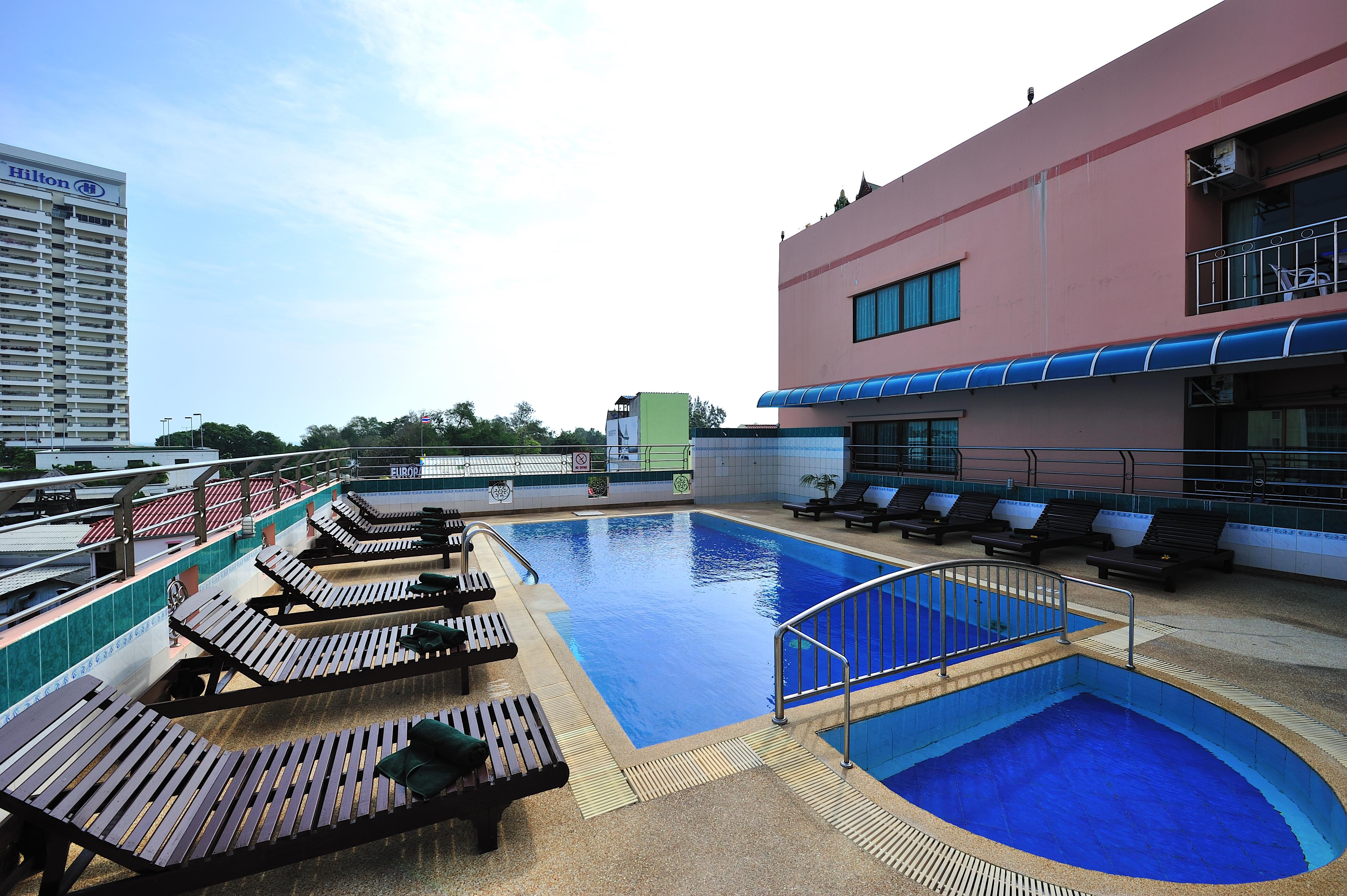 Thipurai City Hotel Hua Hin Bagian luar foto